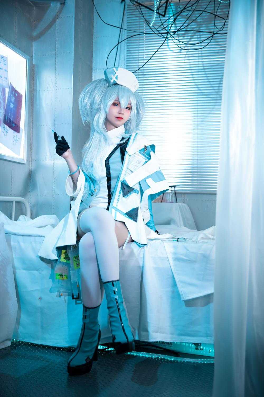 G44不会受伤 – 74套Cos作品合集[12.54G]（2）