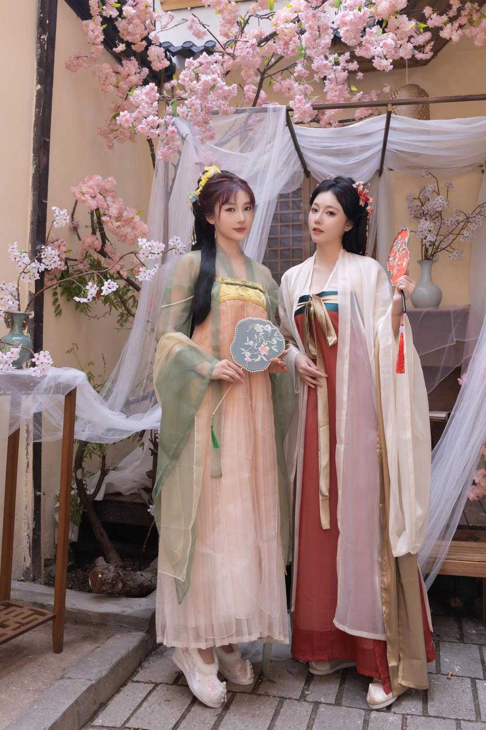 陆萱萱 - &安然anran 内购无水印 闺蜜古装 [105P/1.31G](1