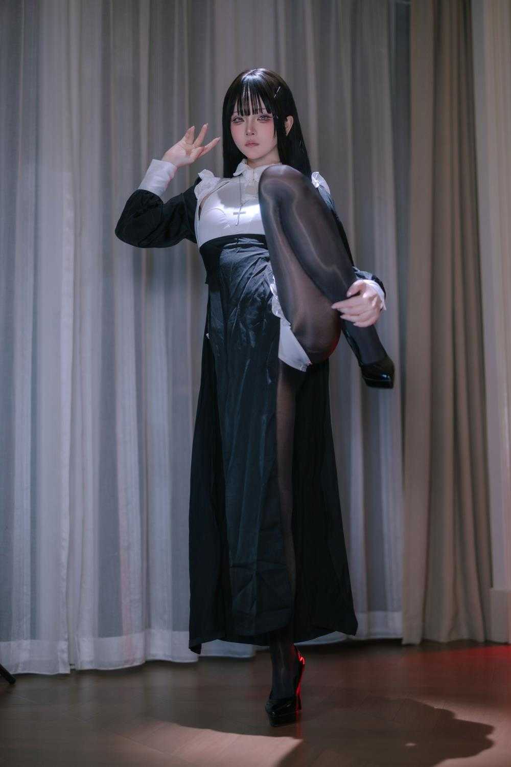 屿鱼 - 黑丝修女 [40P/84M](1