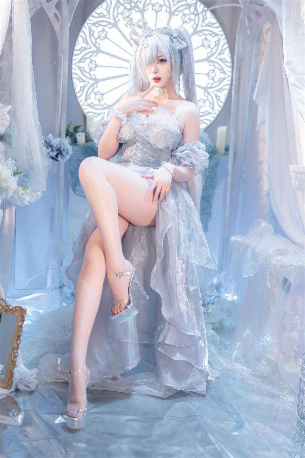 轩萧学姐 - Nikke胜利女神 灰姑娘·水晶公主 [40P/310M]（1）